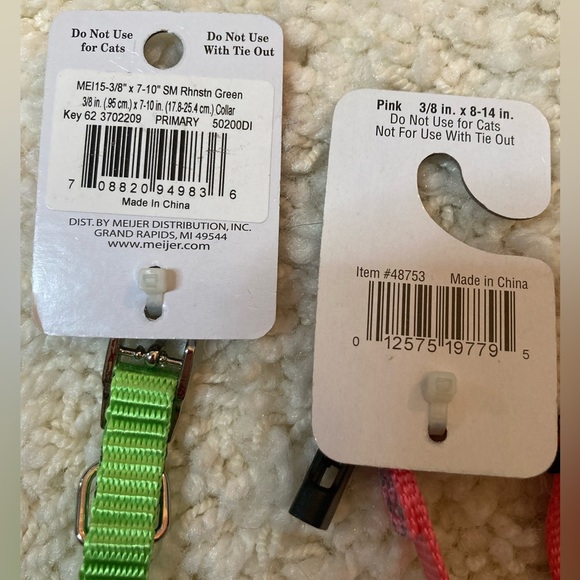 NWT 2 DOG COLLARS RHINESTONE BLING GREEN PAW PRINT PINK - Picture 5 of 6